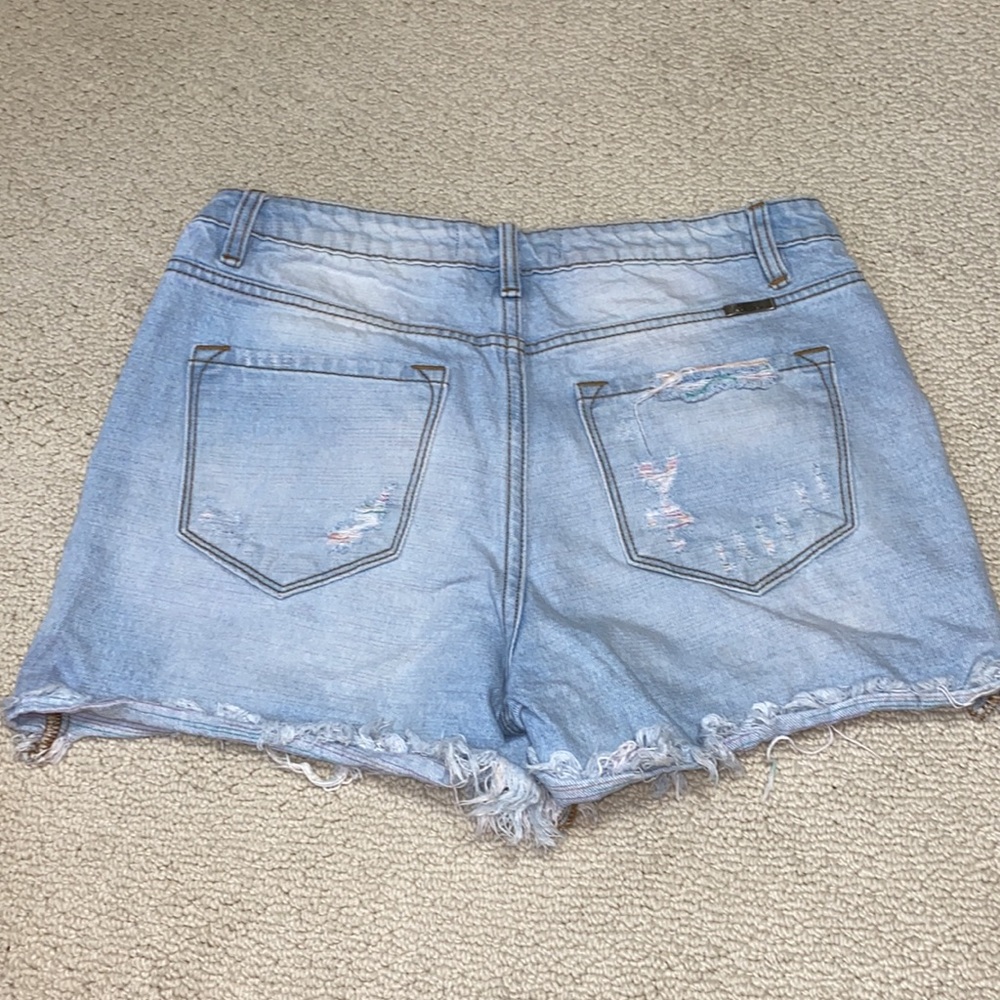 KanCan jean shorts - Picture 2 of 5